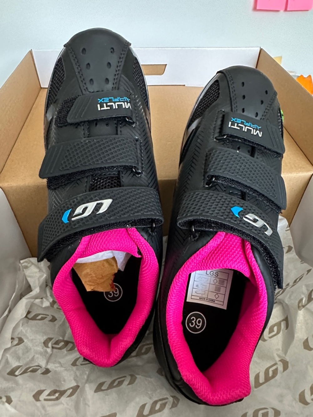 Louis Garneau Women’s Black cycling Shoes with Pink Lining